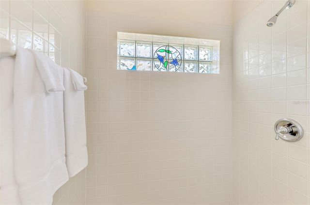 5253 AVENIDA DEL MARE, Sarasota, FL 34242