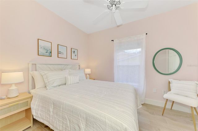 5253 AVENIDA DEL MARE, Sarasota, FL 34242