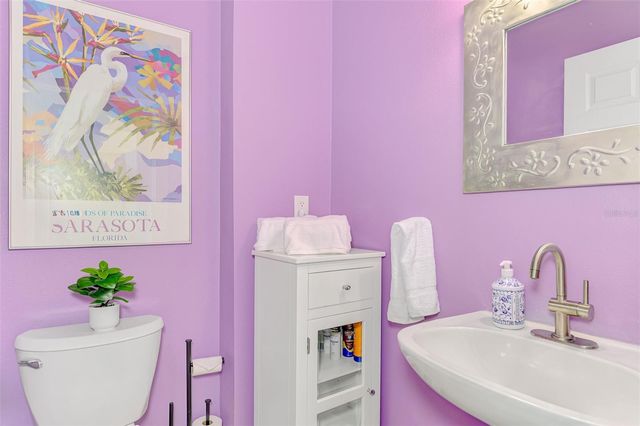 5253 AVENIDA DEL MARE, Sarasota, FL 34242
