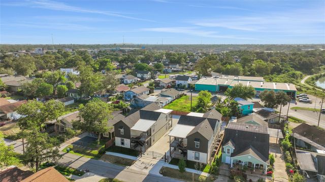 2613 Delafield Street 2, Houston, TX 77023