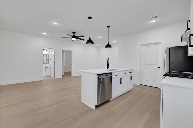 2613 Delafield Street 2, Houston, TX 77023