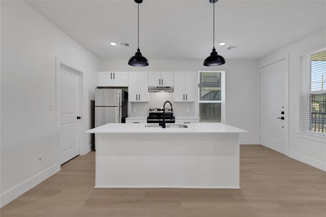 2613 Delafield Street 2, Houston, TX 77023