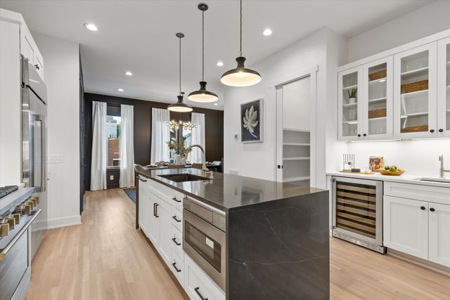 1203 6th Ave, N, Nashville, TN 37208