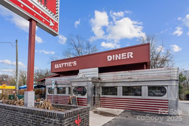 2600 Mason Circle A, Charlotte, NC 28205