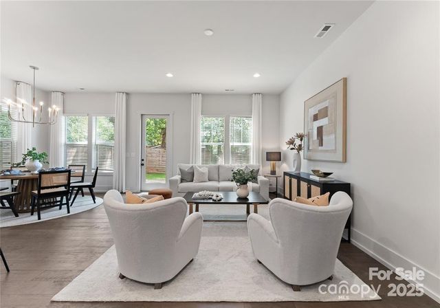 2600 Mason Circle A, Charlotte, NC 28205