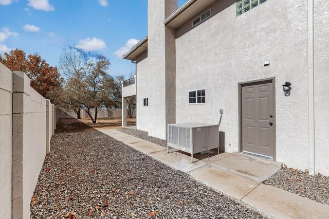 6621 San Ildefonso Drive NW, Albuquerque, NM 87120