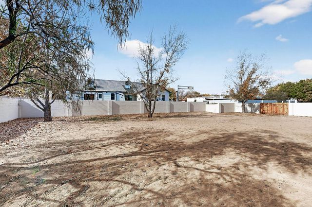 6621 San Ildefonso Drive NW, Albuquerque, NM 87120