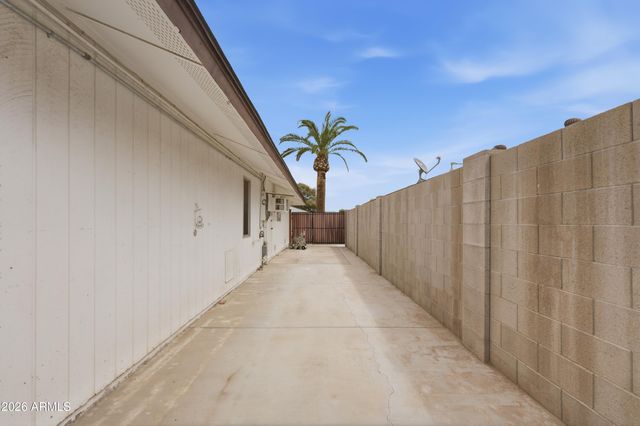 19820 N CHERRY TREE Lane, Sun City, AZ 85373