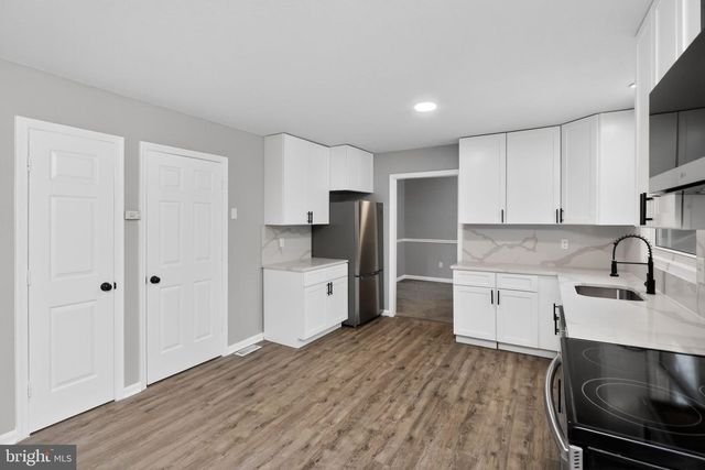 11979 FALLING CREEK DR, Manassas, VA 20112