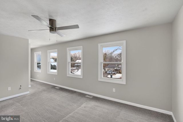 11979 FALLING CREEK DR, Manassas, VA 20112