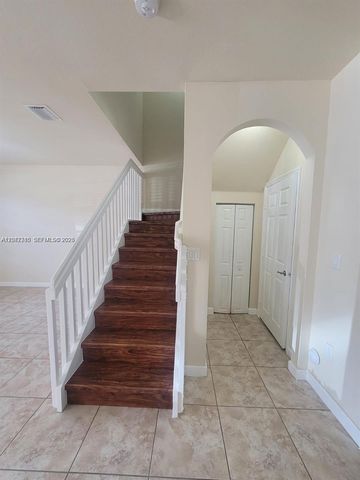 8935 W 35th Lane 8935, Hialeah, FL 33018