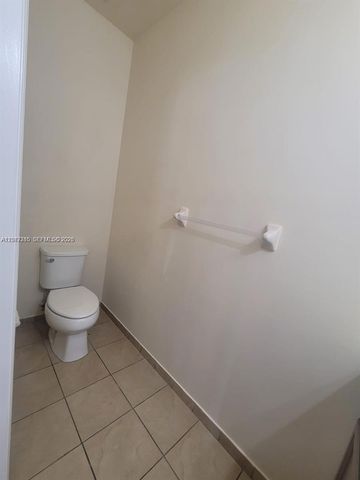 8935 W 35th Lane 8935, Hialeah, FL 33018