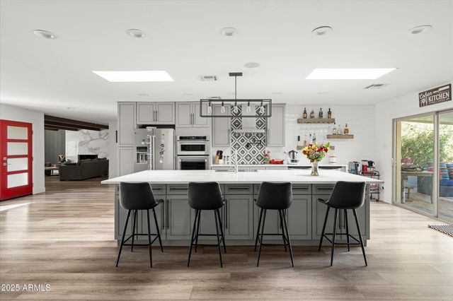 6346 E GOLD DUST Avenue, Paradise Valley, AZ 85253