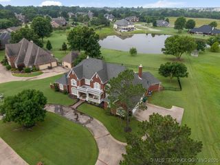 8766 Haskell Drive, Broken Arrow, OK 74014