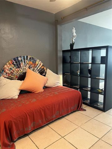 835 Meridian Ave 5, Miami Beach, FL 33139