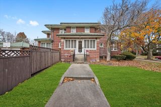 10456 S Hamilton Avenue, Chicago, IL 60643