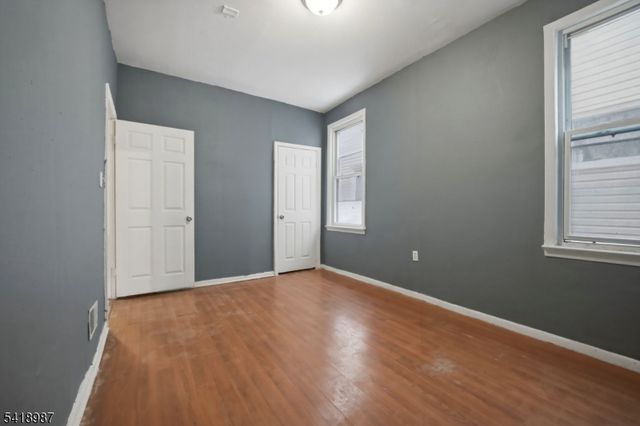 375 6Th Ave, Newark City, NJ 07107