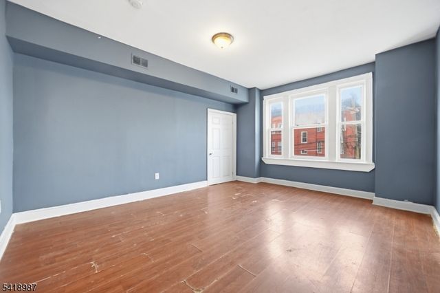 375 6Th Ave, Newark City, NJ 07107