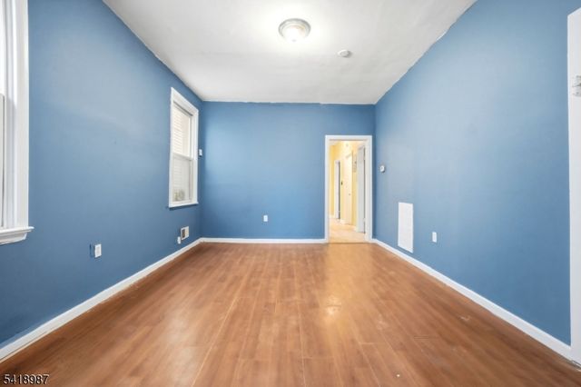 375 6Th Ave, Newark City, NJ 07107