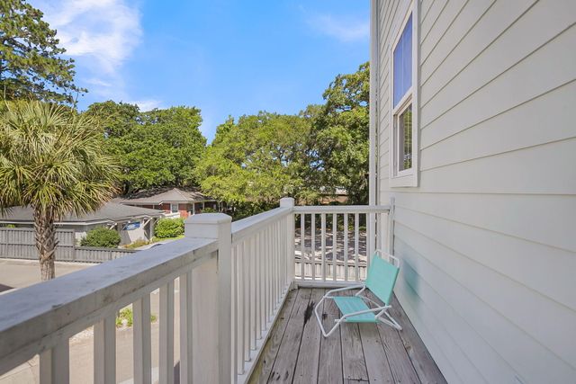 979 Warrick Oaks Lane, Mount Pleasant, SC 29464