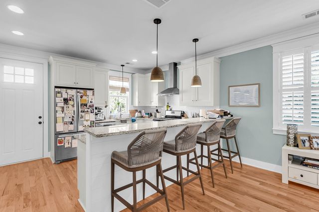 979 Warrick Oaks Lane, Mount Pleasant, SC 29464