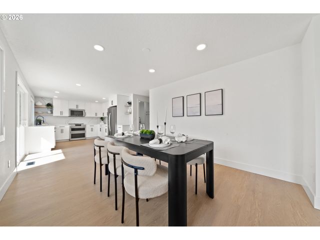 11110 Se EVERGREEN Hwy, Vancouver, WA 98664