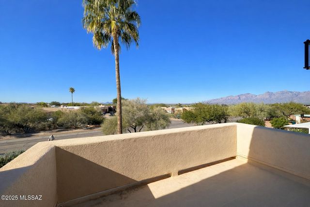 780 S Shadowtree Place, Tucson, AZ 85748