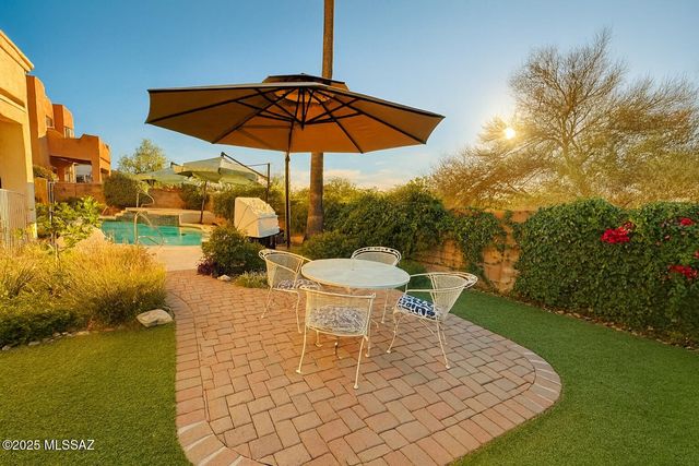 780 S Shadowtree Place, Tucson, AZ 85748