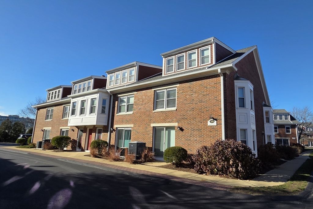 138 Quincy Shore Dr 173, Quincy, MA 02171