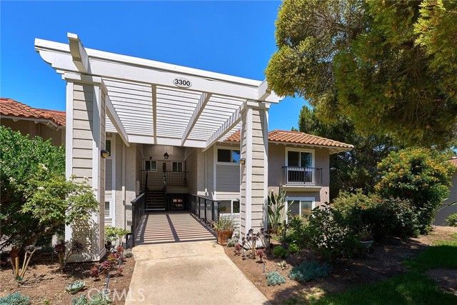 3300 Via Carrizo D, Laguna Woods, CA 92637