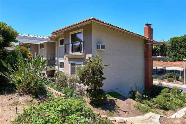 3300 Via Carrizo D, Laguna Woods, CA 92637