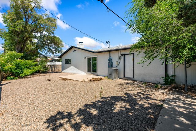 1409 Dorothy Street NE, Albuquerque, NM 87112