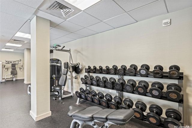 223 Saratoga Road 1422, Honolulu, HI 96815