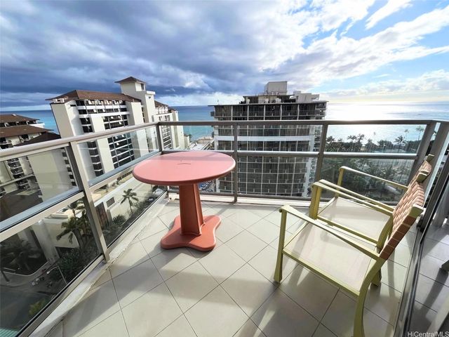 223 Saratoga Road 1422, Honolulu, HI 96815