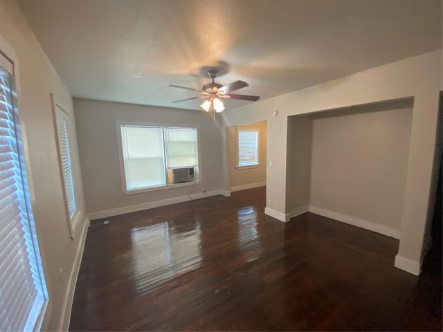 1624 Holman Street 20, Houston, TX 77004