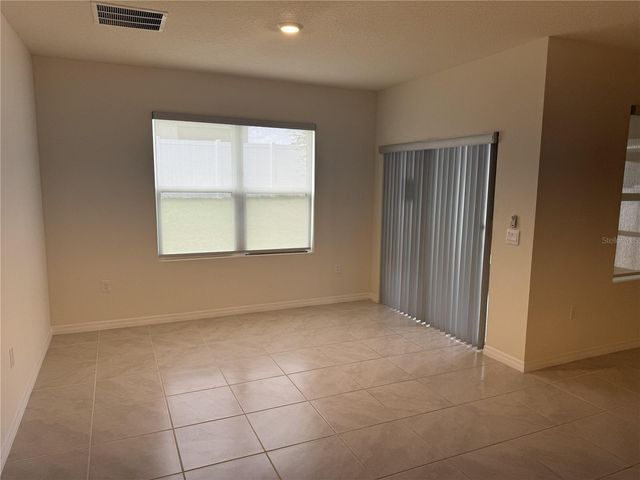 1061 FIG STREET, Tavares, FL 32778