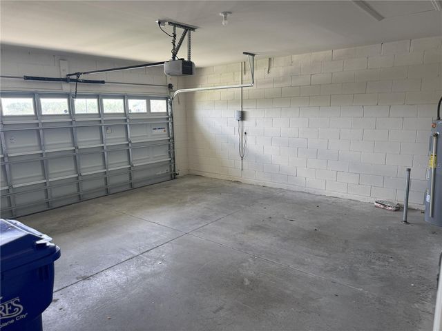 1061 FIG STREET, Tavares, FL 32778