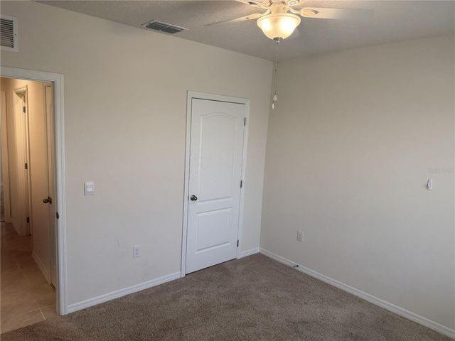 1061 FIG STREET, Tavares, FL 32778