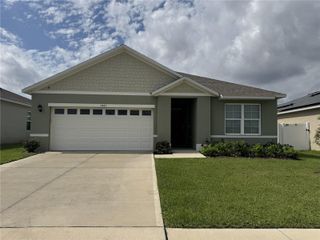 1061 FIG STREET, Tavares, FL 32778