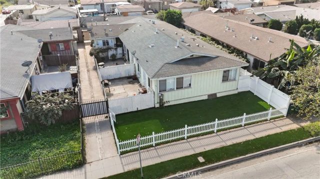 640 W Redondo Beach, Gardena, CA 90247