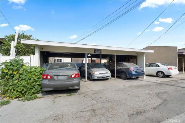 640 W Redondo Beach, Gardena, CA 90247