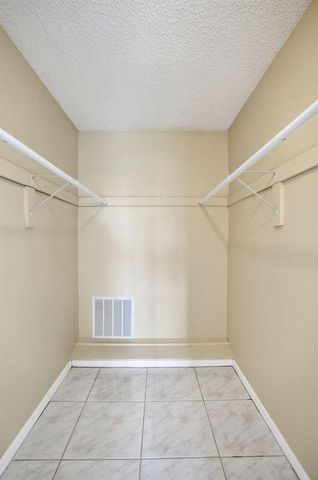9460 Sunrise Lakes Boulevard 106, Sunrise, FL 33322