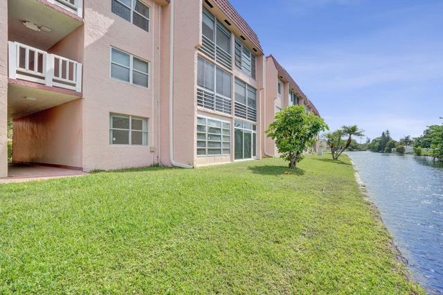 9460 Sunrise Lakes Boulevard 106, Sunrise, FL 33322