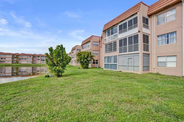 9460 Sunrise Lakes Boulevard 106, Sunrise, FL 33322