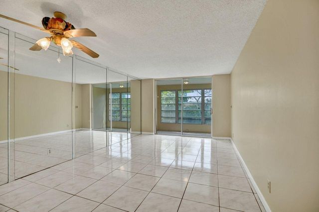9460 Sunrise Lakes Boulevard 106, Sunrise, FL 33322