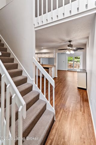 373 Crescent Spring Dr 373, Louisville, KY 40206
