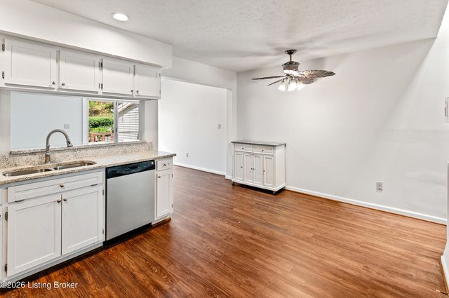 373 Crescent Spring Dr 373, Louisville, KY 40206
