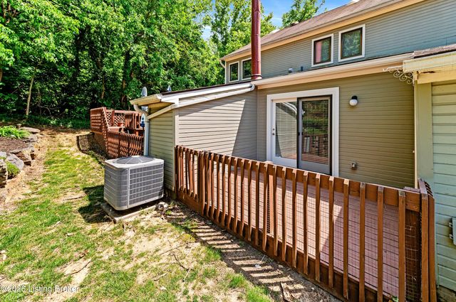 373 Crescent Spring Dr 373, Louisville, KY 40206