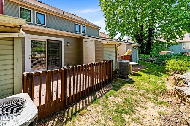 373 Crescent Spring Dr 373, Louisville, KY 40206