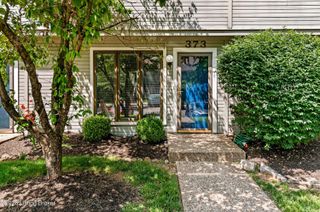 373 Crescent Spring Dr 373, Louisville, KY 40206